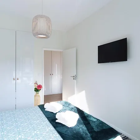 Spacious & Sunny Flat - Terrace & Garage Appartement *