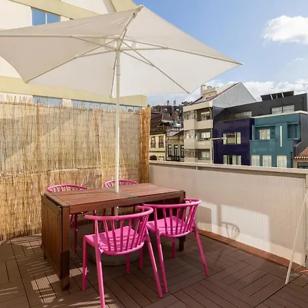 Spacious & Sunny Flat - Terrace & Garage Apartment